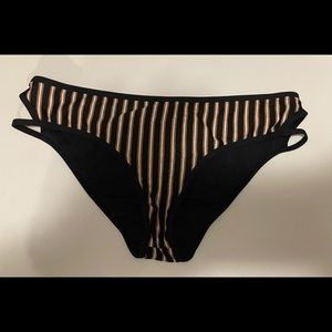 L Space Bikini Bottoms Size M